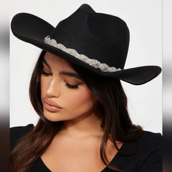 Cowgirl Hat Black with Rhinestone Details - Picture 6 of 8